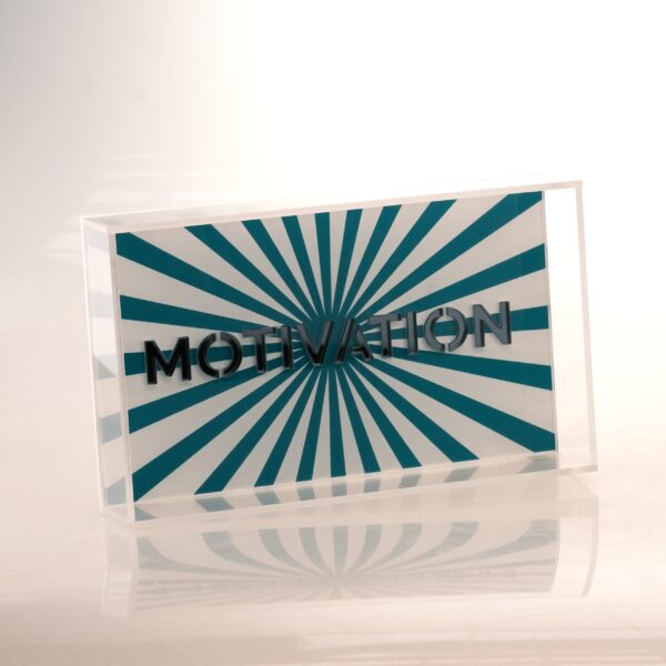 Δισκάκι με λέξεις από καθρέφτες πετρόλ